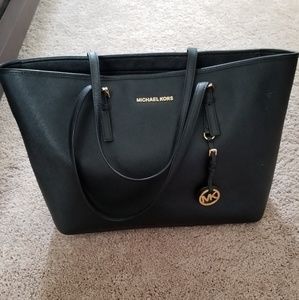 Michael Kors tote